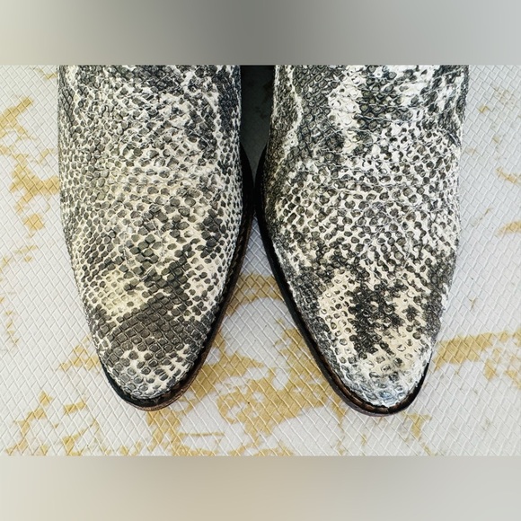🔥🔥FINAL CLEARENCE🔥🔥 ZiGi ny Snake Western Ankle Boots - Picture 5 of 11